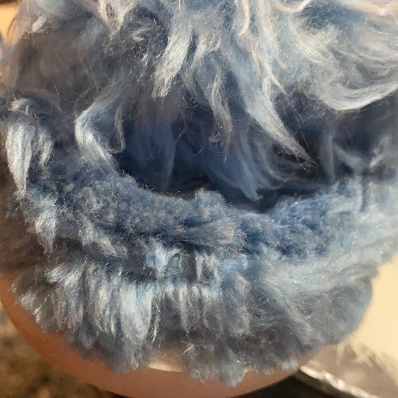 UGG Fluff Sugar Sandal 💙 - Picture 8 of 14